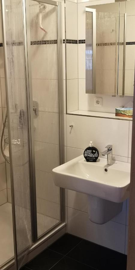 zentrale und strandnahe Ferienwohnung in Kühlungsborn Ost Exterior foto
